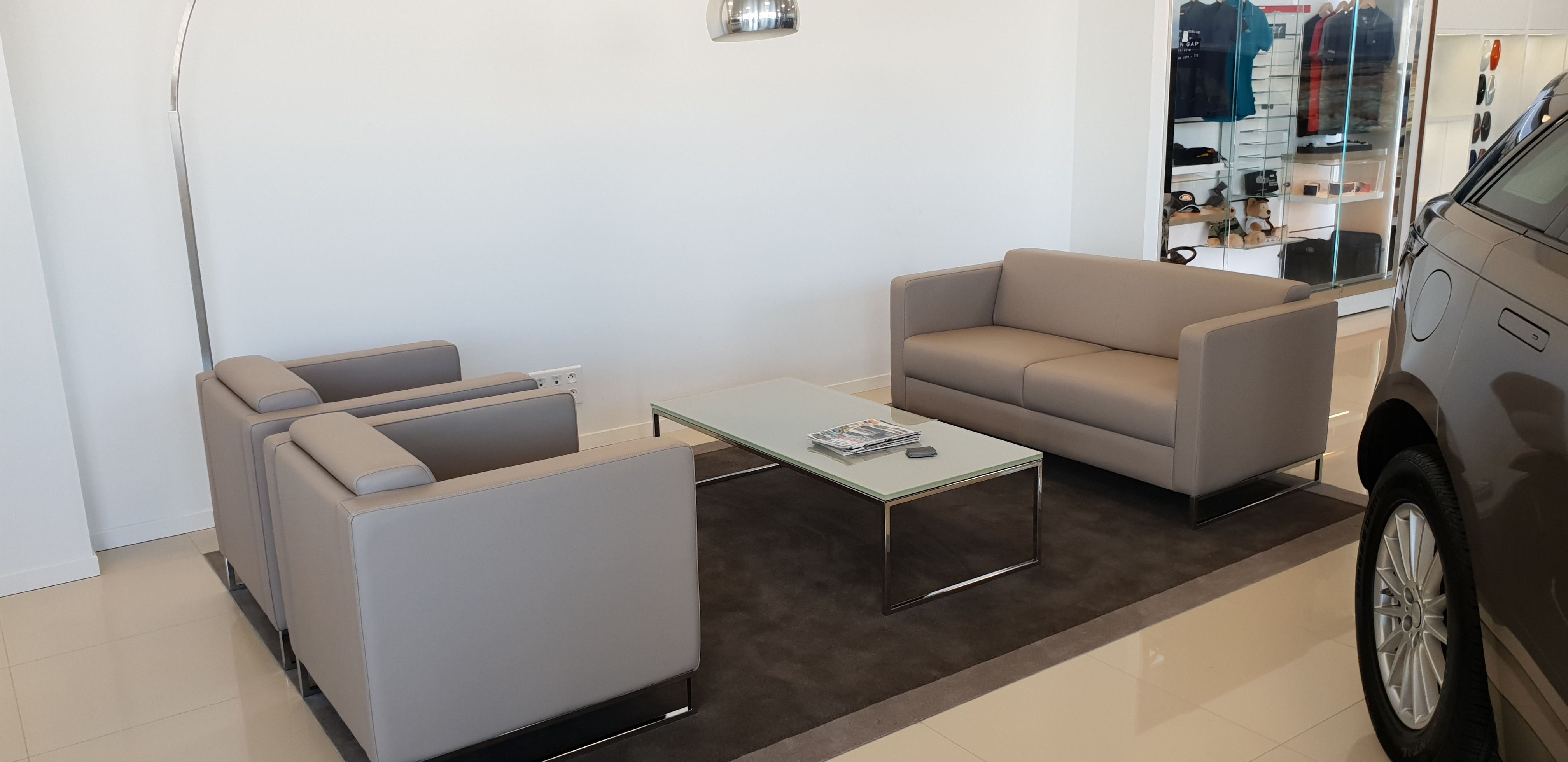 contenu/references/Concession automobile/06lisieux/20180810_102648.jpg